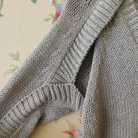 🦔🐾 Distressed Hay Ride Sweater - Picture 4 of 10